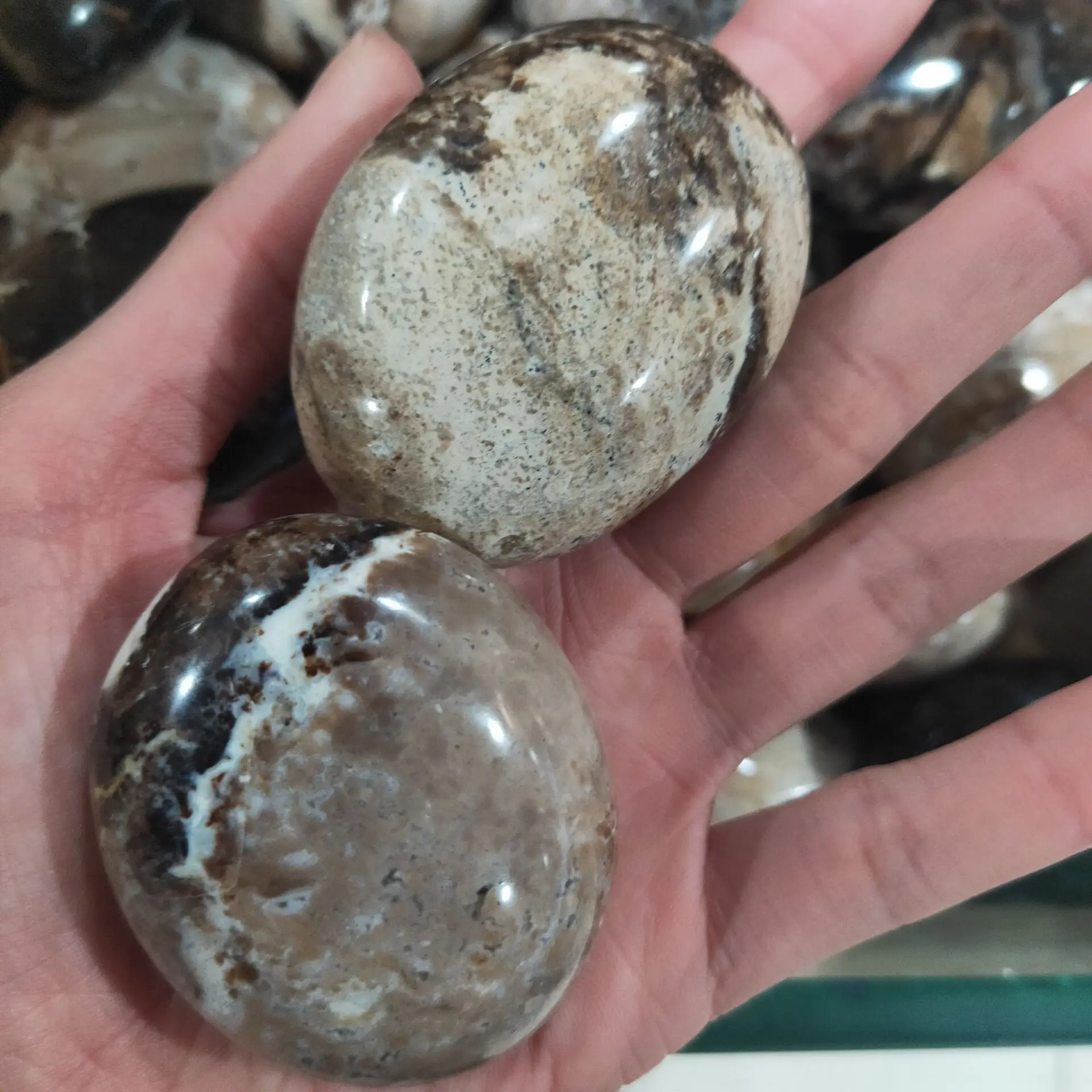 1 adet Doğal taş Gri opal palmiye taşları oyuncaklar küçük taşlar ve kristaller şifa kristalleri 0