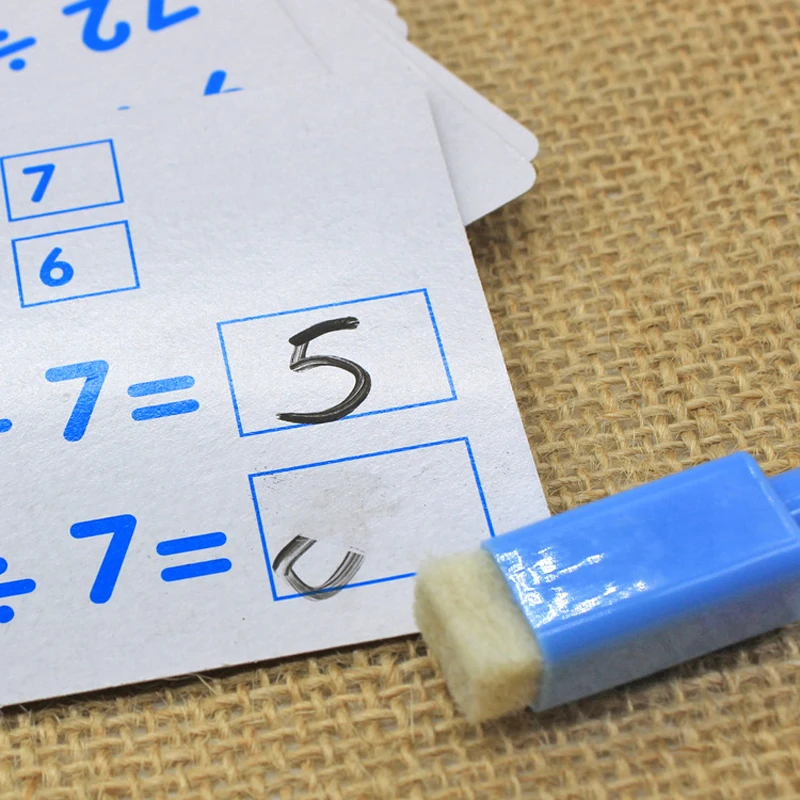 Bir Set Çocuklar Matematik Anaokulu Öğretim Silinebilir Kart Kalem ile Yeniden Kullanılabilir Okul Öncesi Öğrenme Araçları Eğitici Oyuncaklar 0