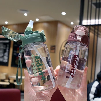 550ml Su pipetli şişeler Açık Ofis Spor spor şişesi Su ısıtıcısı Shaker Kupa BPA Ücretsiz Spor uzay bardakları Çok renkli